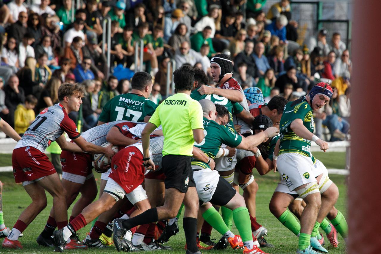 Azione di gioco tra Valorugby e Biella