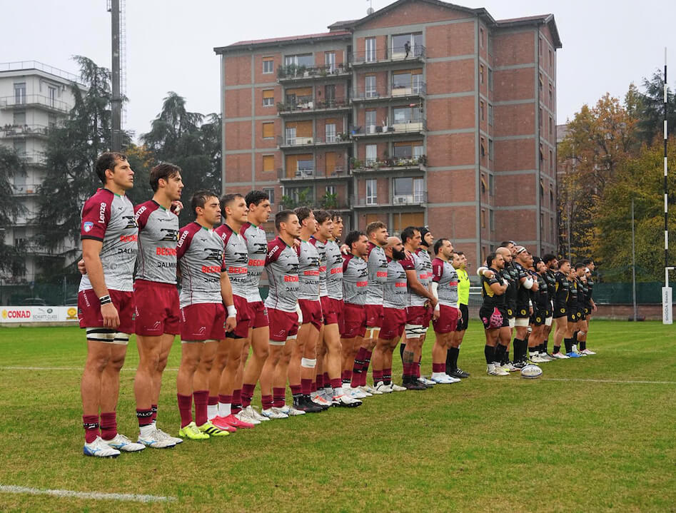 Squadre in fila prima dell'inno Nazionale italiano